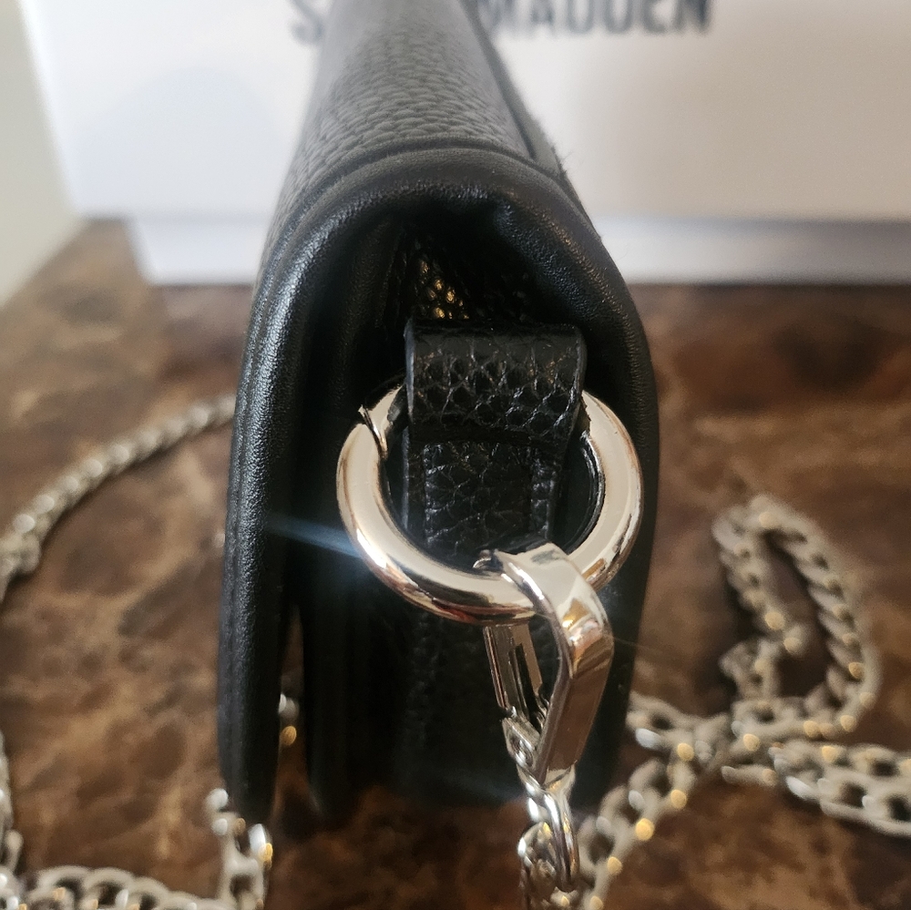 Steve Madden Textured Black 2way Crossbody/Belt Bag NWOT - Picture 4 of 12